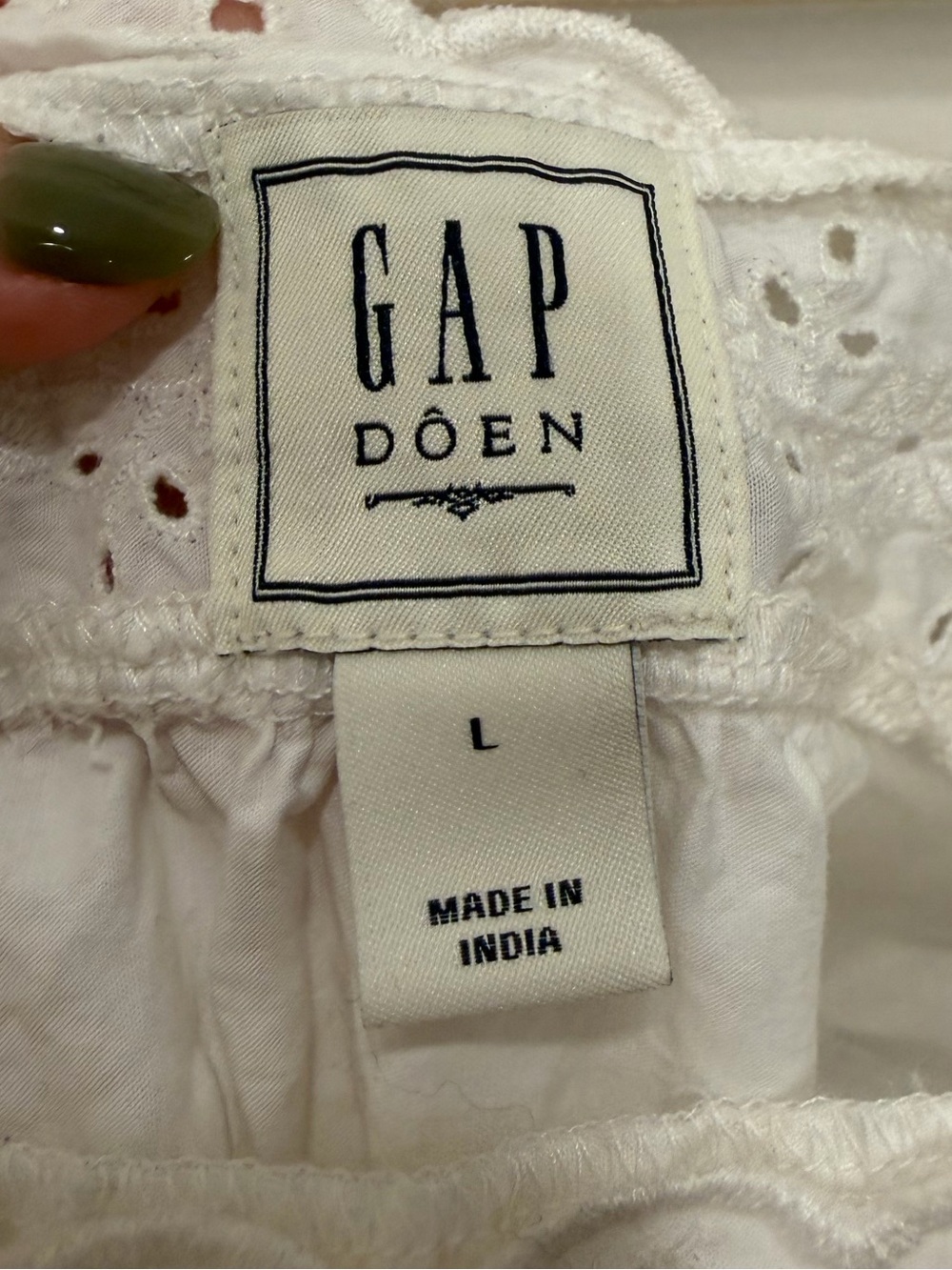 Gap x DOEN White Eyelet Embroidered Cotton Tank Top Womens Large S/784254-00 - Picture 2 of 5